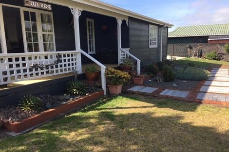 Photo of property in 12 Hicks Crescent, Waikanae Beach, Waikanae, 5036