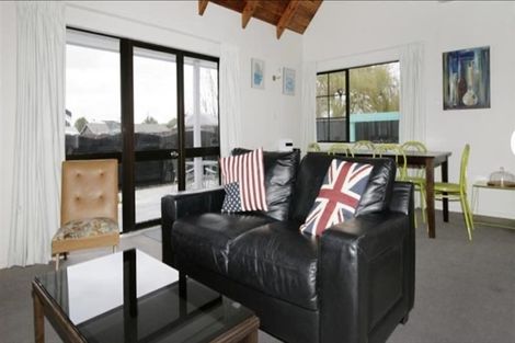 Photo of property in 21 Woodfield Avenue, Roslyn, Palmerston North, 4414