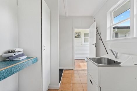 Photo of property in 1886 State Highway 1, Kaiwaka, 0573