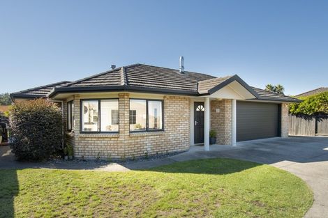 Photo of property in 17 Andalusian Place, Papamoa Beach, Papamoa, 3118