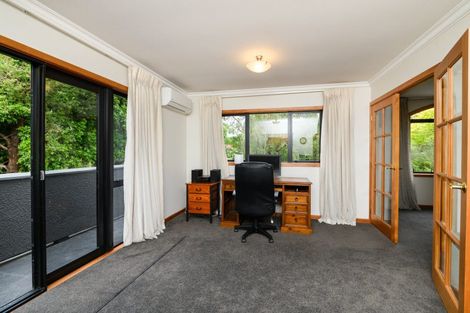 Photo of property in 9 Awatea Terrace, Hokowhitu, Palmerston North, 4410
