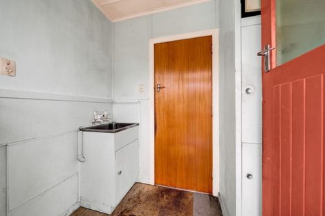 Photo of property in 52a Blake Street, Waitara, 4320