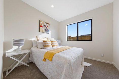 Photo of property in 6 Hoete Way, Tuakau, 2121