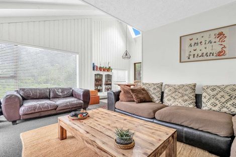 Photo of property in 13 Felstead Street, Birkenhead, Auckland, 0626