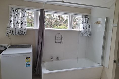 Photo of property in 38 Bassett Road, Johnsonville, Wellington, 6037