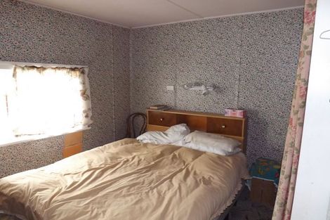 Photo of property in 4 Marine Terrace, Kaka Point, 9271