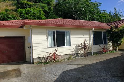 Photo of property in 2/8 Tulsa Grove, Totara Park, Upper Hutt, 5018