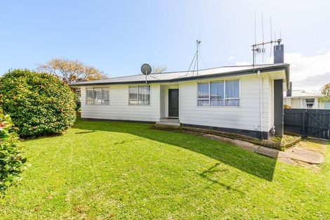 Photo of property in 92 Apollo Parade, Milson, Palmerston North, 4414