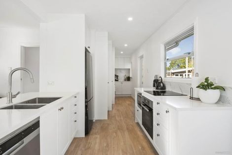 Photo of property in 1/113 Nile Road, Milford, Auckland, 0620