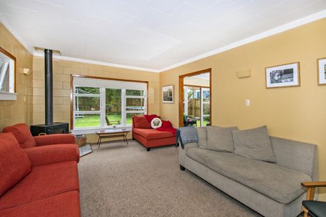 Photo of property in 23 The Centre, Waipu, 0510