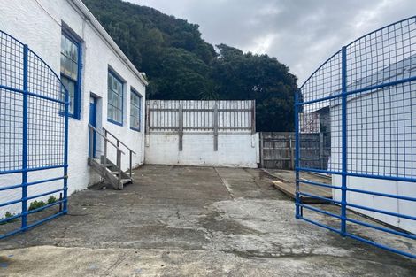 Photo of property in 212 Rongotai Road, Rongotai, Wellington, 6022