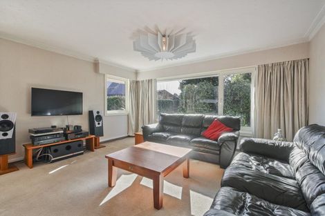 Photo of property in 16 Stormont Place, Avonhead, Christchurch, 8042