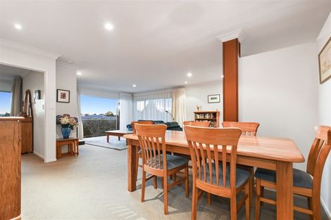 Photo of property in 20a Alison Street, Hamilton Lake, Hamilton, 3204