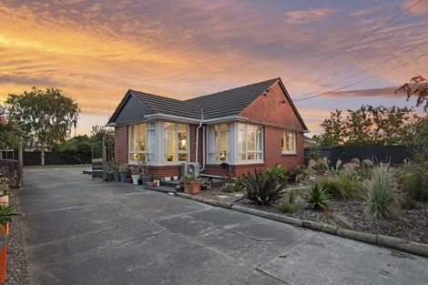 Photo of property in 4 Doreen Street, Aranui, Christchurch, 8061
