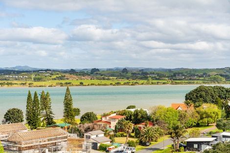 Photo of property in 70 Cheviot Street, Mangawhai Heads, Mangawhai, 0505
