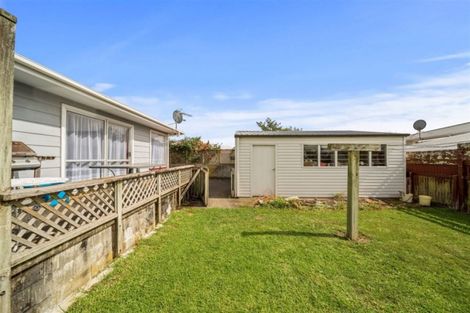 Photo of property in 2 Campbell Street, Hawera, 4610