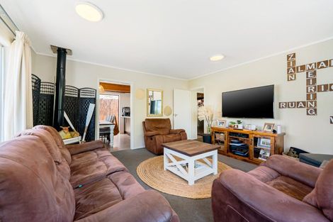 Photo of property in 15 Haseler Crescent, Howick, Auckland, 2014