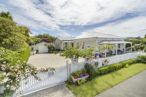 Photo of property in 89 Bridge Street, Bulls, 4818