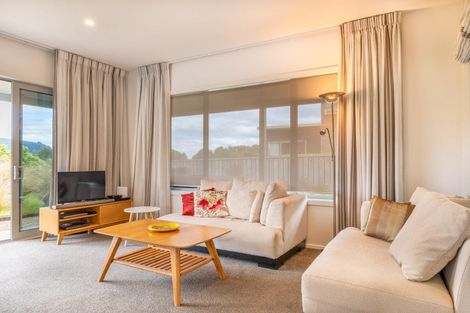 Photo of property in 127 Lisland Drive, Kinloch, Taupo, 3377