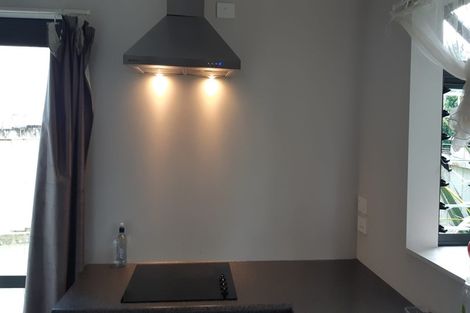 Photo of property in 28 Miriam Corban Heights, Henderson, Auckland, 0612