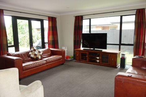 Photo of property in 17 Cairnbrae Drive, Prebbleton, 7604