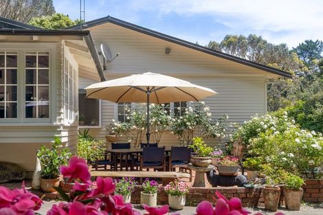 Photo of property in 1234 Paekakariki Hill Road, Paekakariki Hill, Porirua, 5381