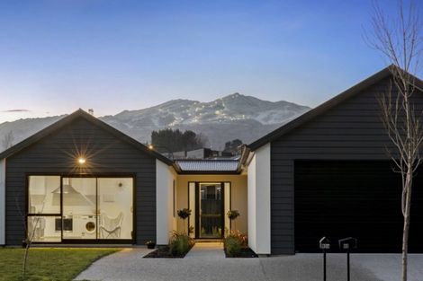 Photo of property in 92 Stalker Road, Lower Shotover, Queenstown, 9304