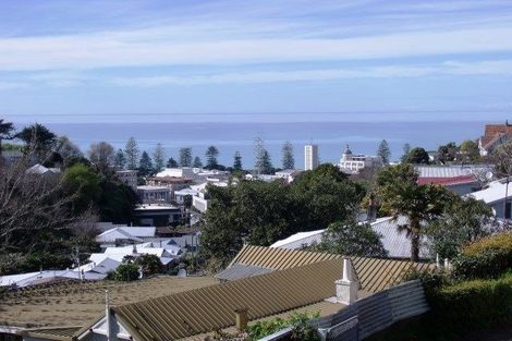 Photo of property in 16 Sealy Road, Bluff Hill, Napier, 4110