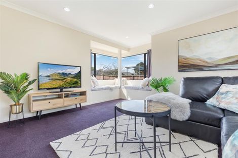 Photo of property in 11 Lieshout Way, Pukekohe, 2120