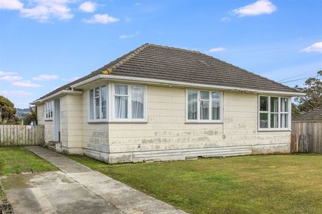 Photo of property in 14 Stevens Crescent, Ranui, Porirua, 5024