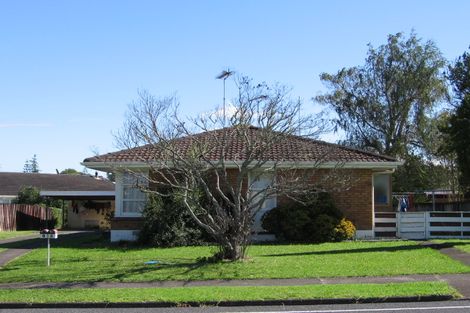 Photo of property in 2/16 Stanniland Street, Sunnyhills, Auckland, 2010