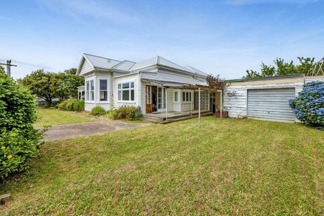 Photo of property in 14 Albany Street, Patea, 4520