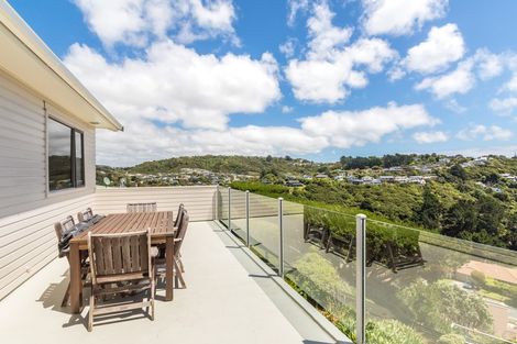 Photo of property in 11 Mercury Way, Whitby, Porirua, 5024