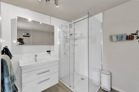 Photo of property in 5 Seymour Street, Hornby, Christchurch, 8042