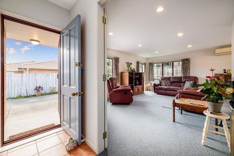 Photo of property in 15 Jelicich Court, Henderson, Auckland, 0612