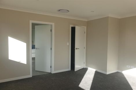 Photo of property in 42 Rose Leigh Drive, Cambridge, 3434