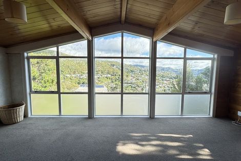 Photo of property in 9 Versailles Street, Karori, Wellington, 6012