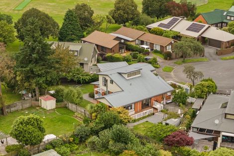 Photo of property in 28 Rubens Place, Burnside, Christchurch, 8053