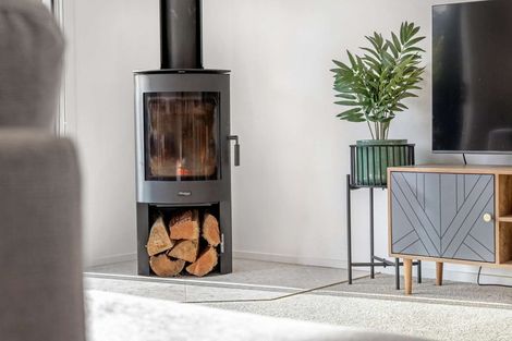 Photo of property in 5 Beach Crescent, Waikuku Beach, 7473