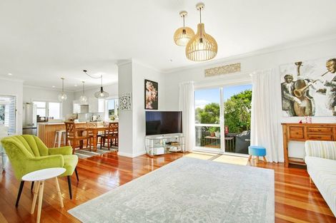 Photo of property in 3 Mako View, Titahi Bay, Porirua, 5022