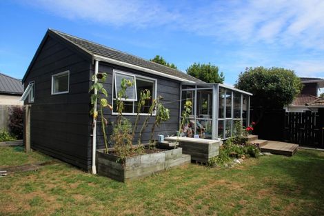 Photo of property in 32a Jennifer Street, Bryndwr, Christchurch, 8053