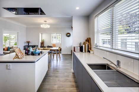 Photo of property in 32 Morse Street, Marewa, Napier, 4110