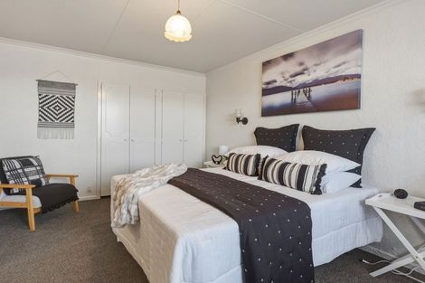 Photo of property in 16 Eden Street, Milton, 9220