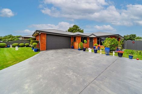 Photo of property in 6 Waitaha Place, Clive, 4102