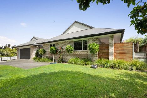 Photo of property in 2 Bransley Grove, Katikati, 3129