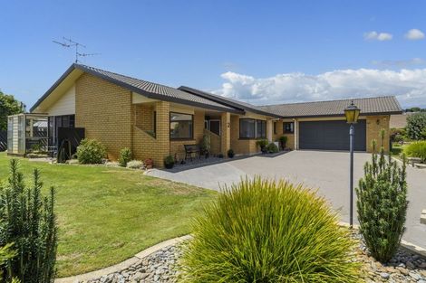 Photo of property in 2 Acacia Court, Mount Maunganui, 3116