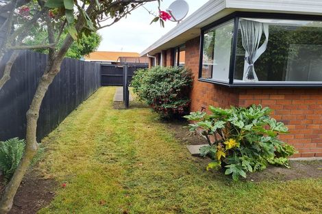 Photo of property in 2/1 Apollo Place, Papanui, Christchurch, 8052