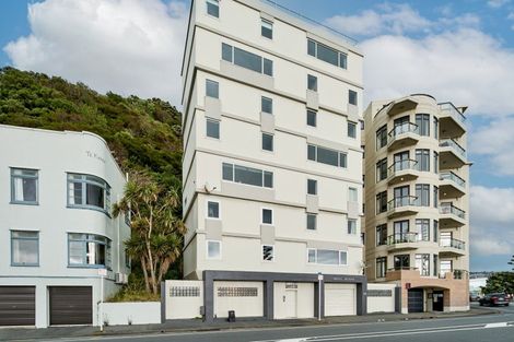Photo of property in Matai Moana, 3/178 Oriental Parade, Oriental Bay, Wellington, 6011