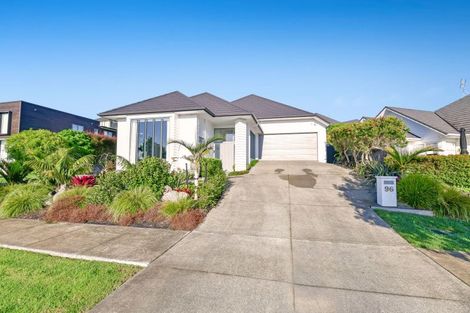 Photo of property in 96 Arran Point Parade, Orewa, 0931