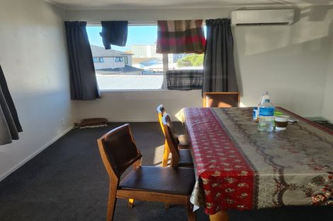 Photo of property in 13 Funnell Place, Manurewa, Auckland, 2102